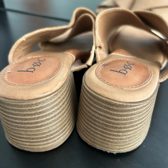 BOC sandals slip on 9 tan - Picture 3 of 3